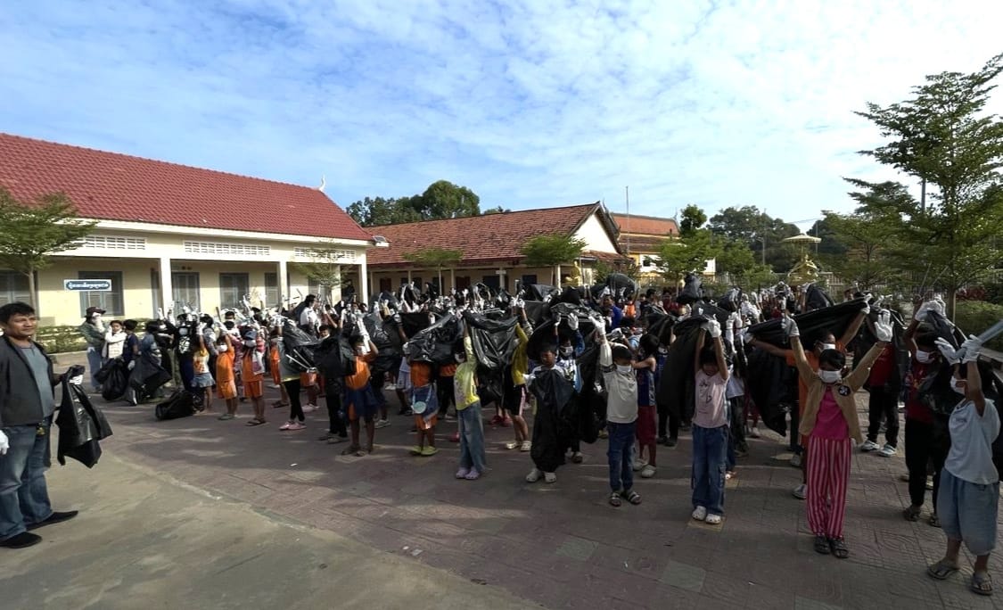 Community Clean Up image 2